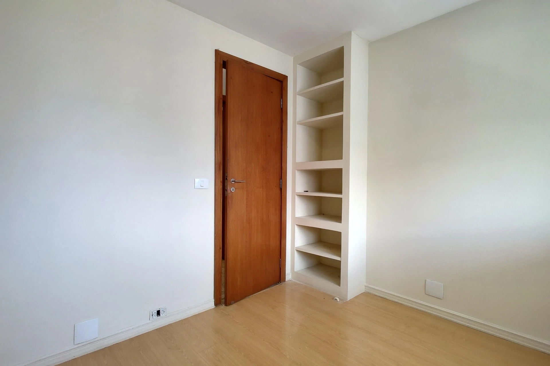 99 m² apartment with a water view and a washing machine — photo 66