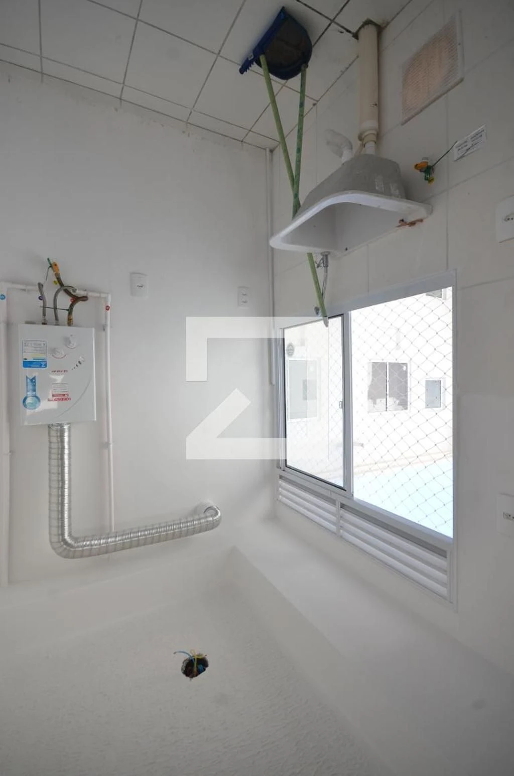 2-bedroom apartment with a private garden — photo 8
