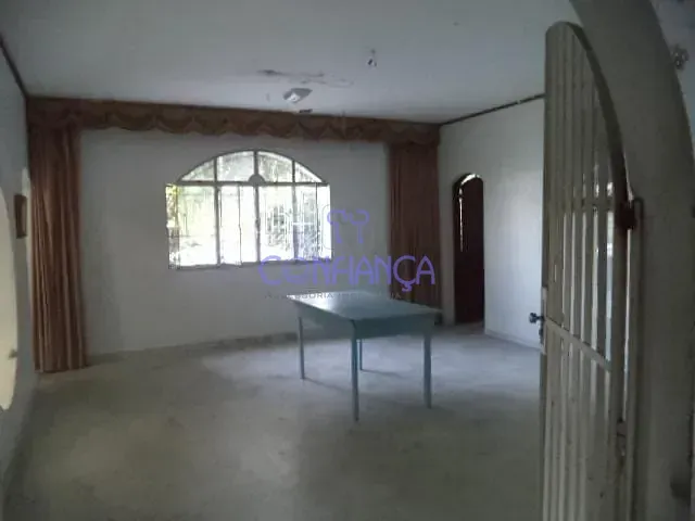 Casa com 4 quartos, 295 m² construídos e piscina — photo 7