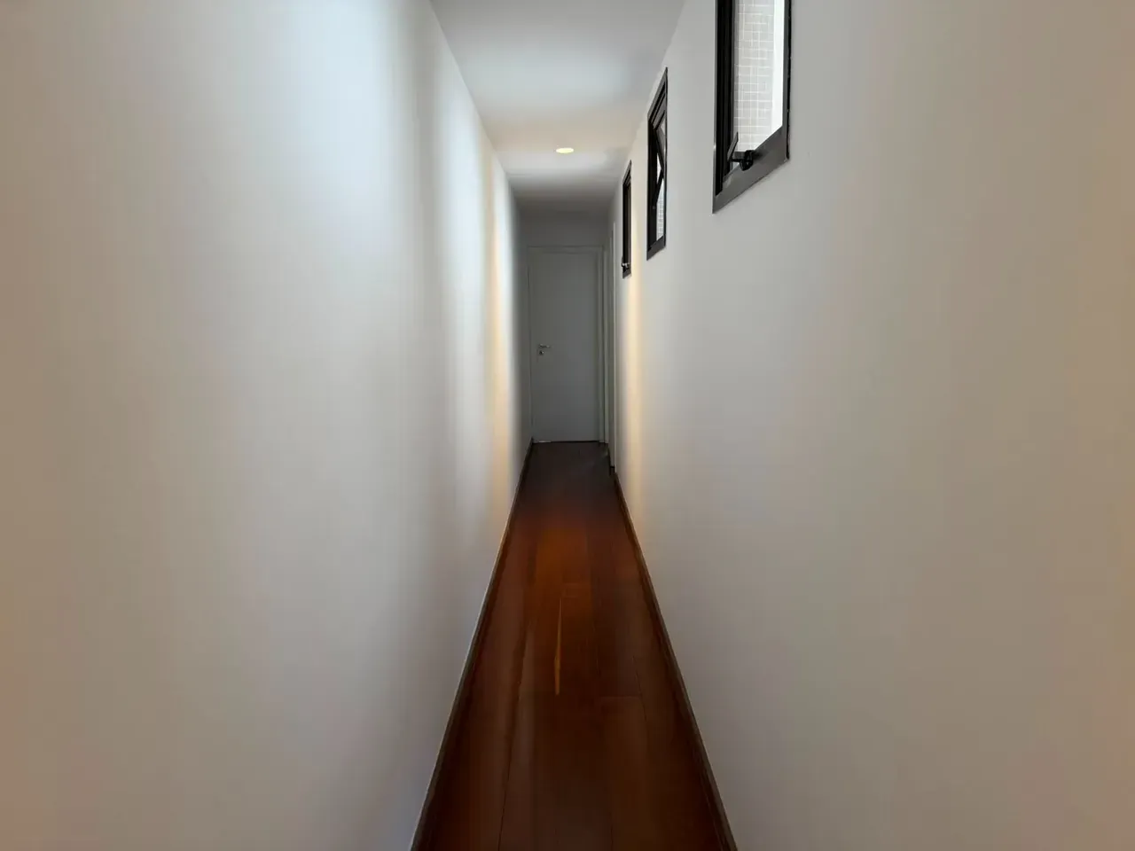 3-bedroom apartment with balcony and 2 parking spaces — photo 2