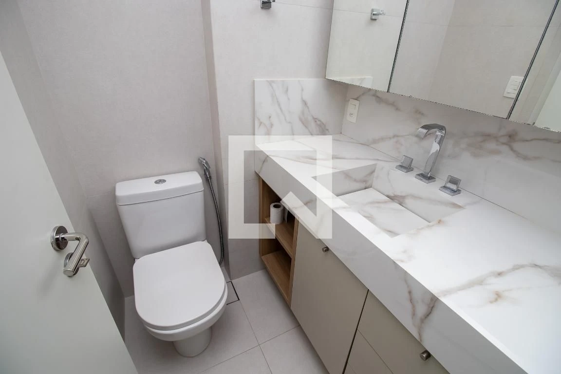 Apartamento mobiliado de 2 quartos com vista para a água — photo 49