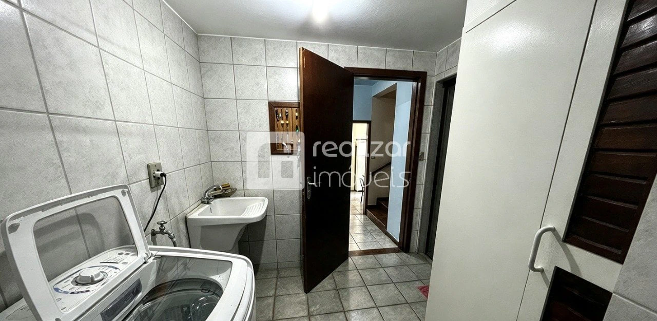 300 m² house with a grill on the balcony and a private BBQ — photo 2