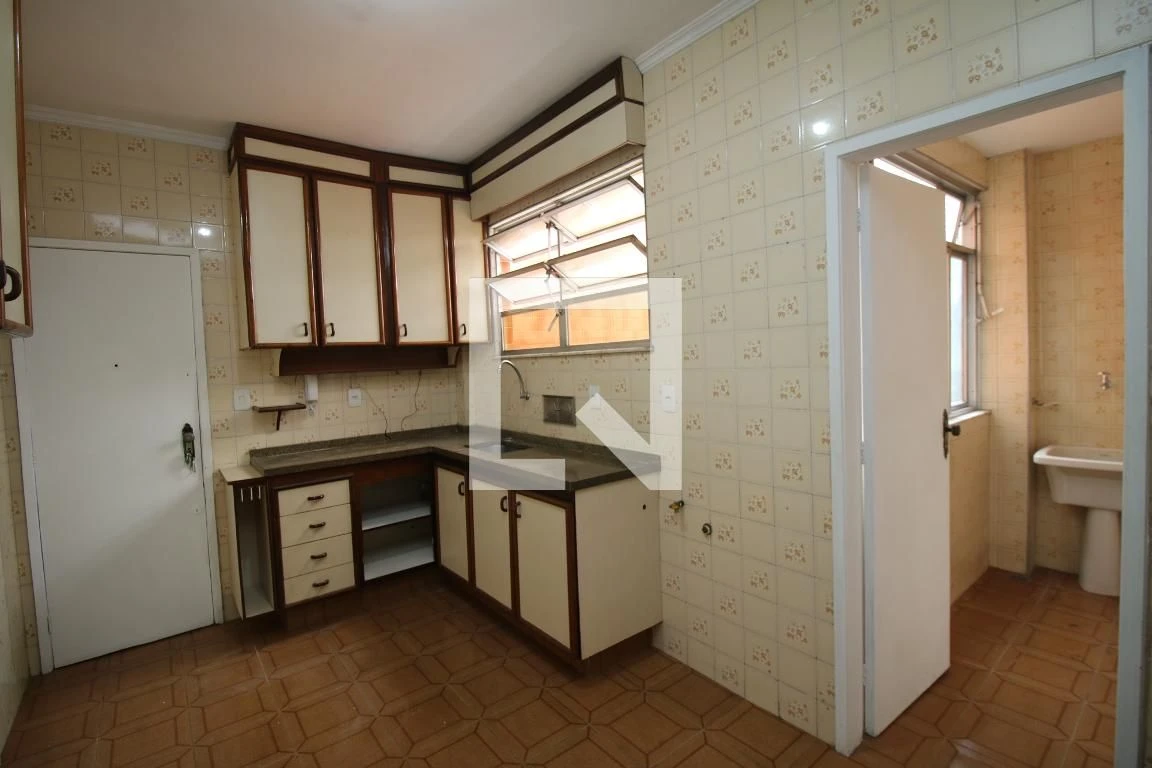 Rental apartment with 3 bedrooms and a balcony — photo 27