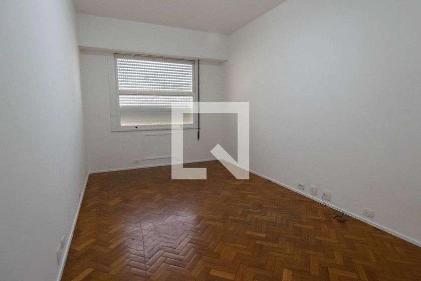 Rental apartment with 4 bedrooms and 4 bathrooms — photo 11