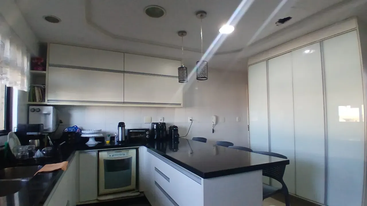 3-bedroom apartment with a bathtub in Rio de Janeiro — photo 21