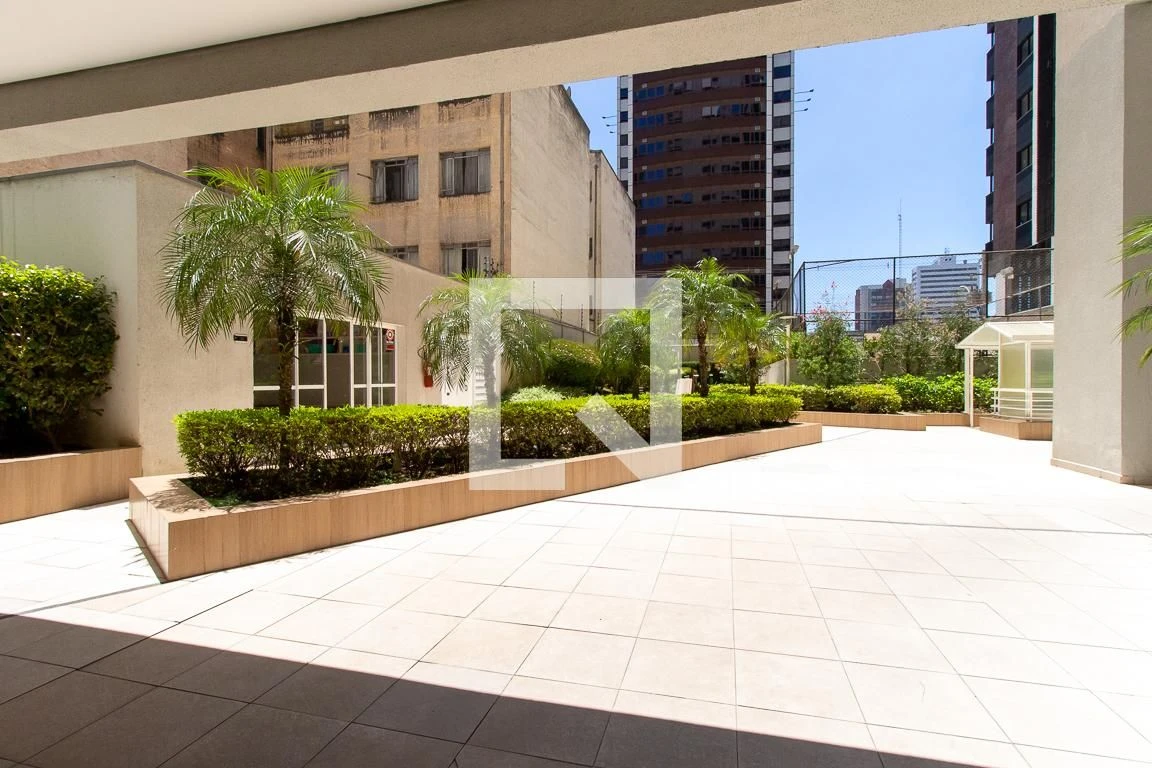 2-bedroom apartment with a grill on the balcony in Curitiba — photo 46