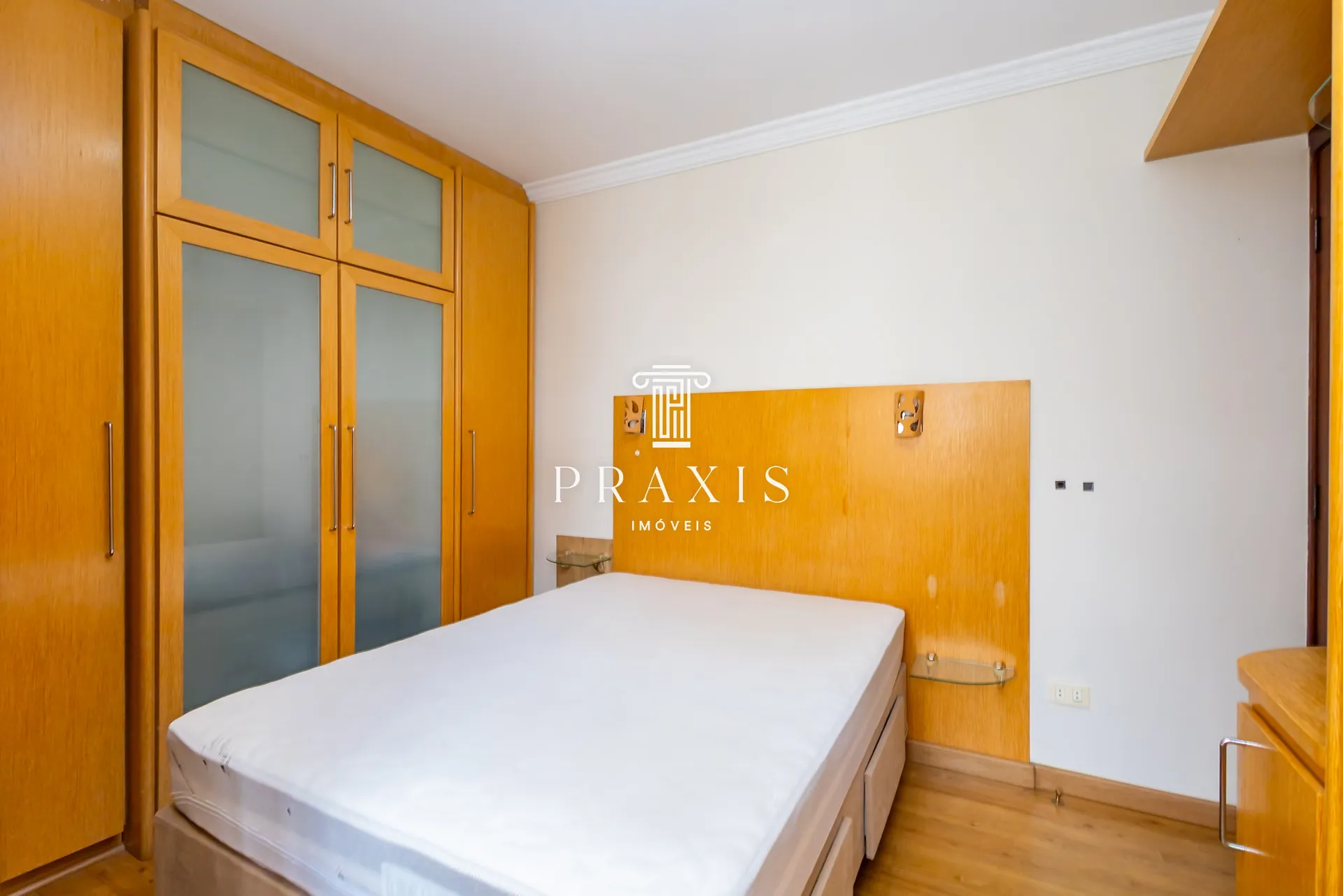 207 m² house with 5 bedrooms, 2 suites and 2 parking — photo 10
