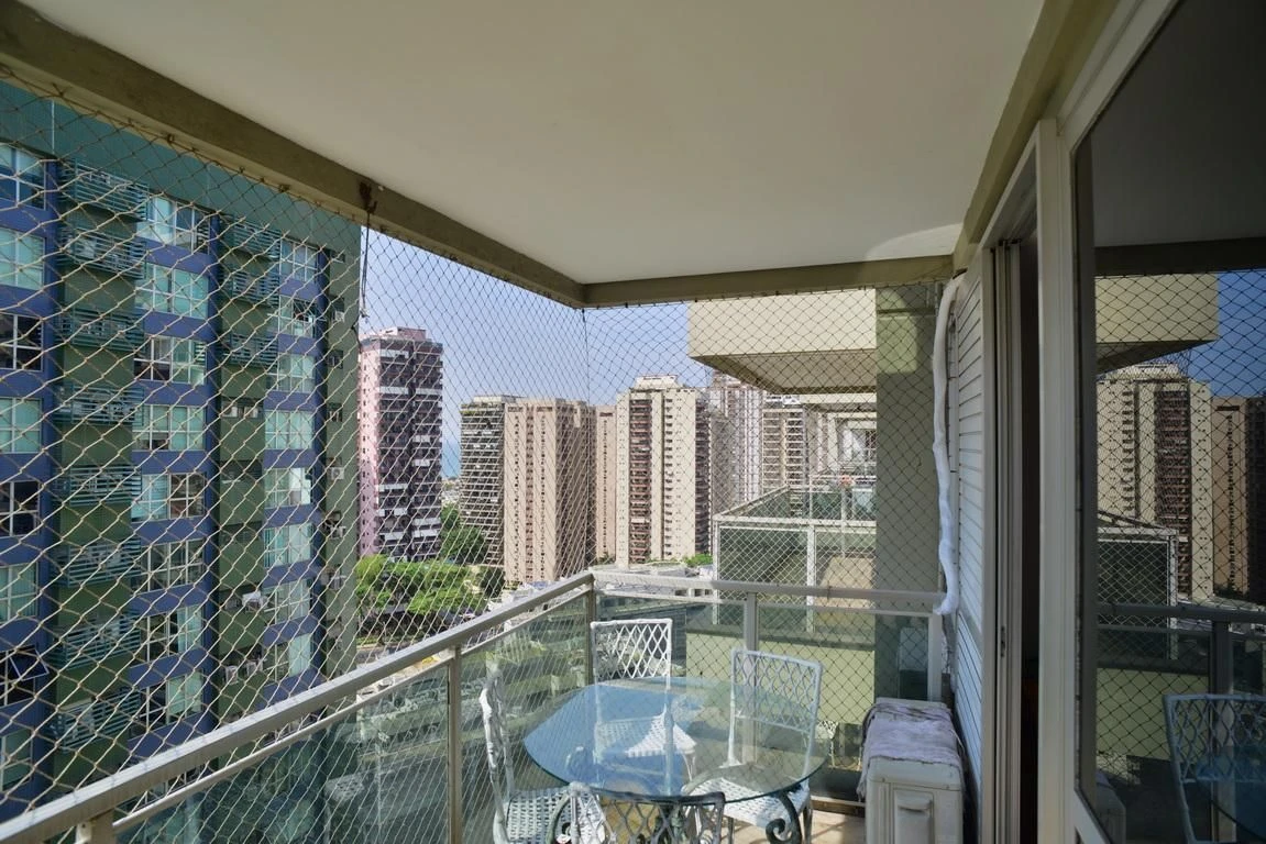 Furnished apartment, 63 m², with wood or laminate floors — photo 4