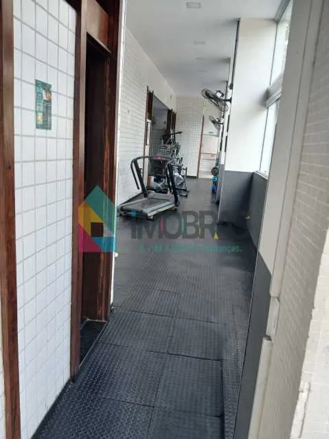 Furnished apartment with 2 bedrooms and a city view — photo 26