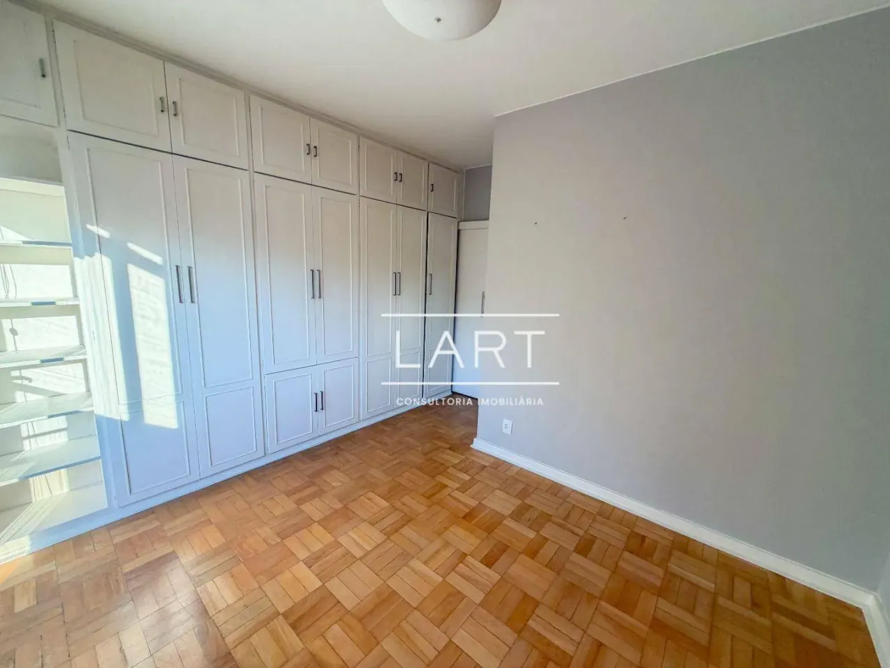 Duplex-style apartment with 2 bedrooms and balcony grill — photo 14