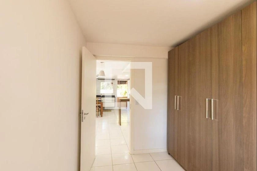 2-bedroom apartment with a washing machine in Curitiba — photo 35