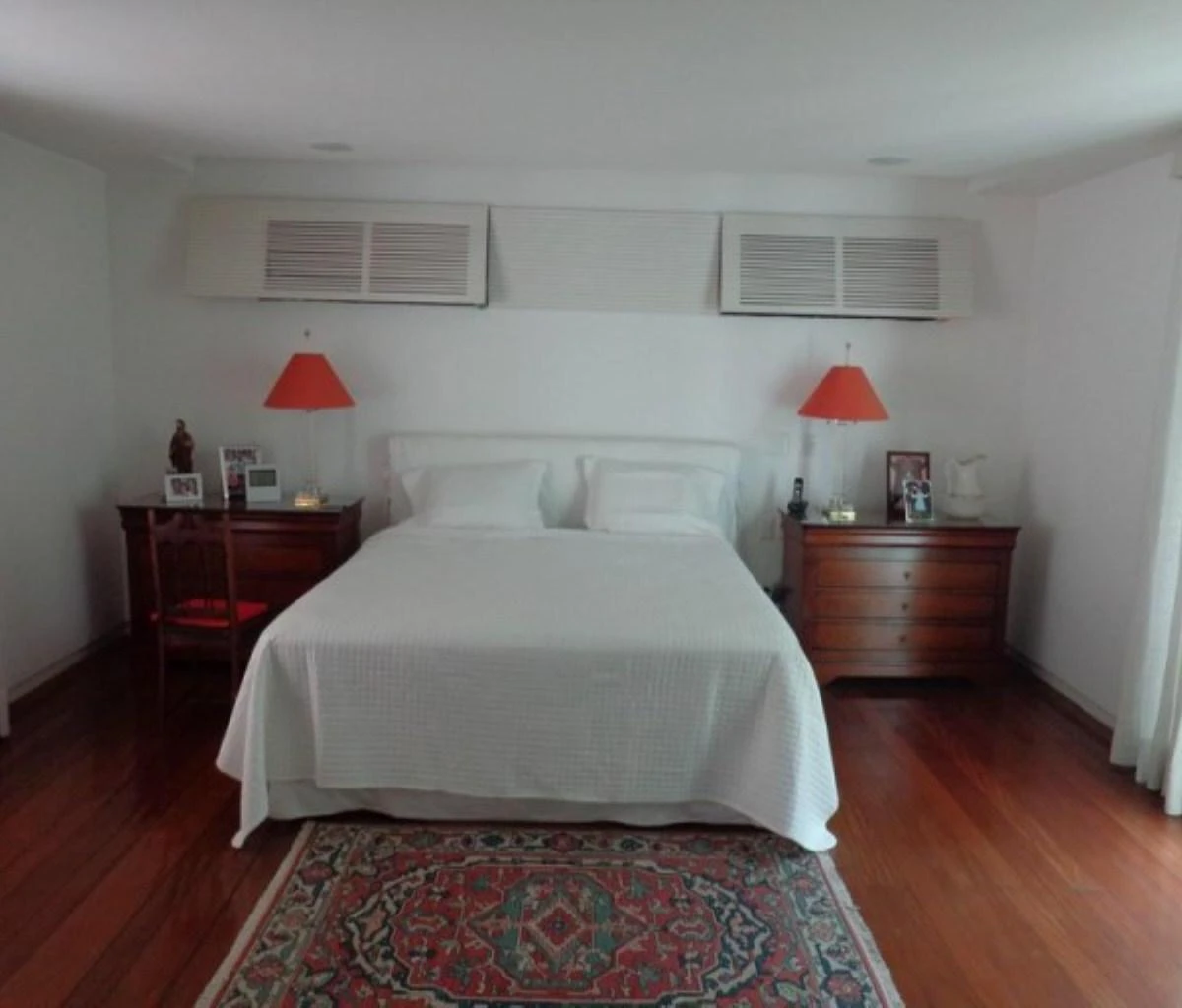 Furnished 500 m² house with 4 bedrooms and 5 parking spots — photo 14