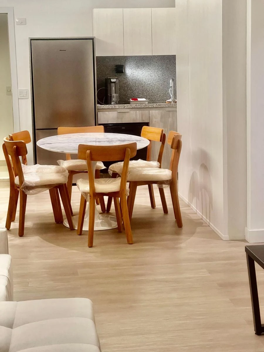 Furnished apartment with open-plan kitchen and 2 parking spaces — photo 11