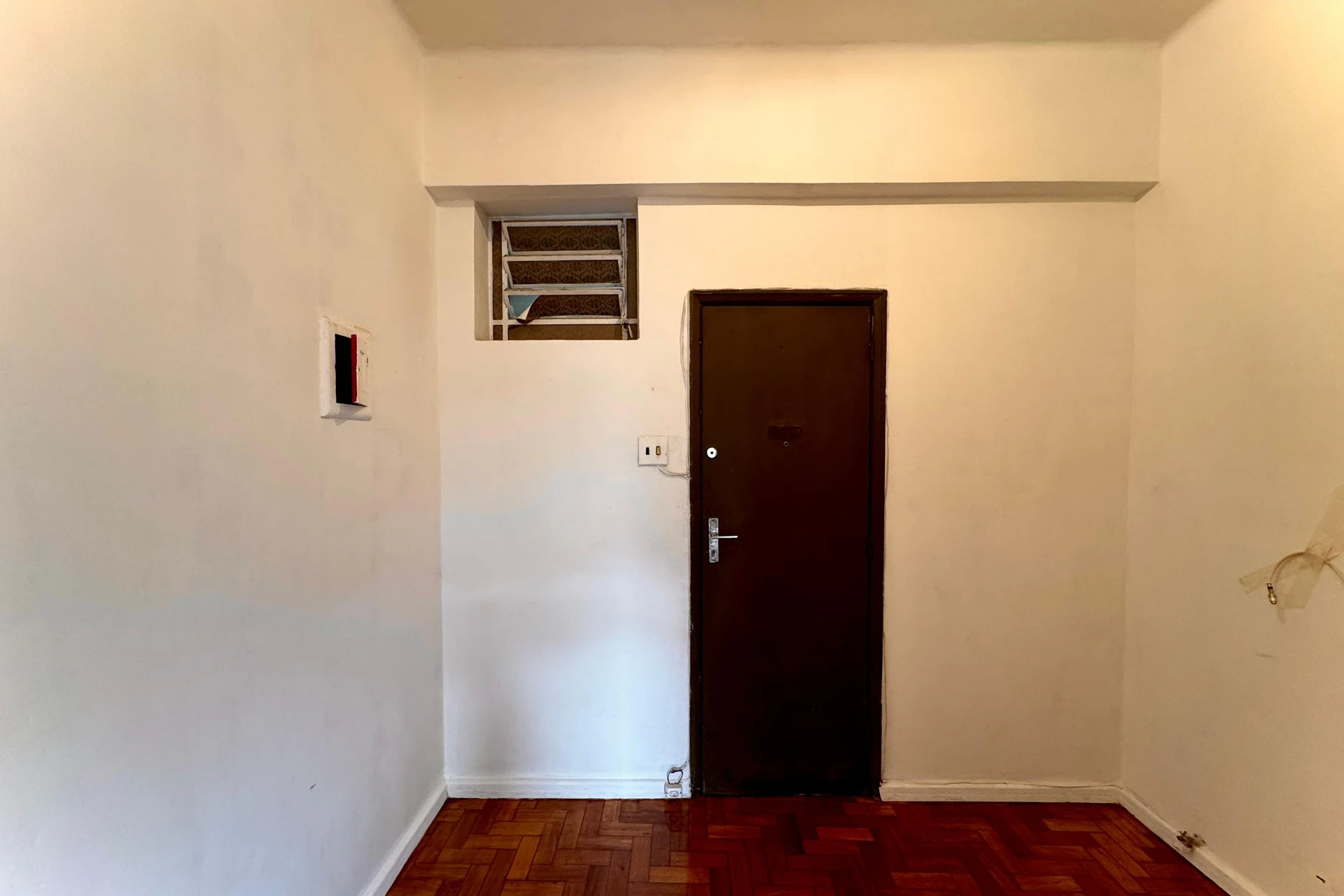 Apartamento de 1 quarto e 1 banheiro com fogão a gás — photo 13