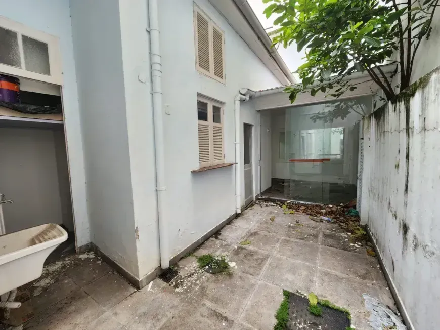 Unfurnished house with 5 bedrooms and 3 bathrooms — photo 16