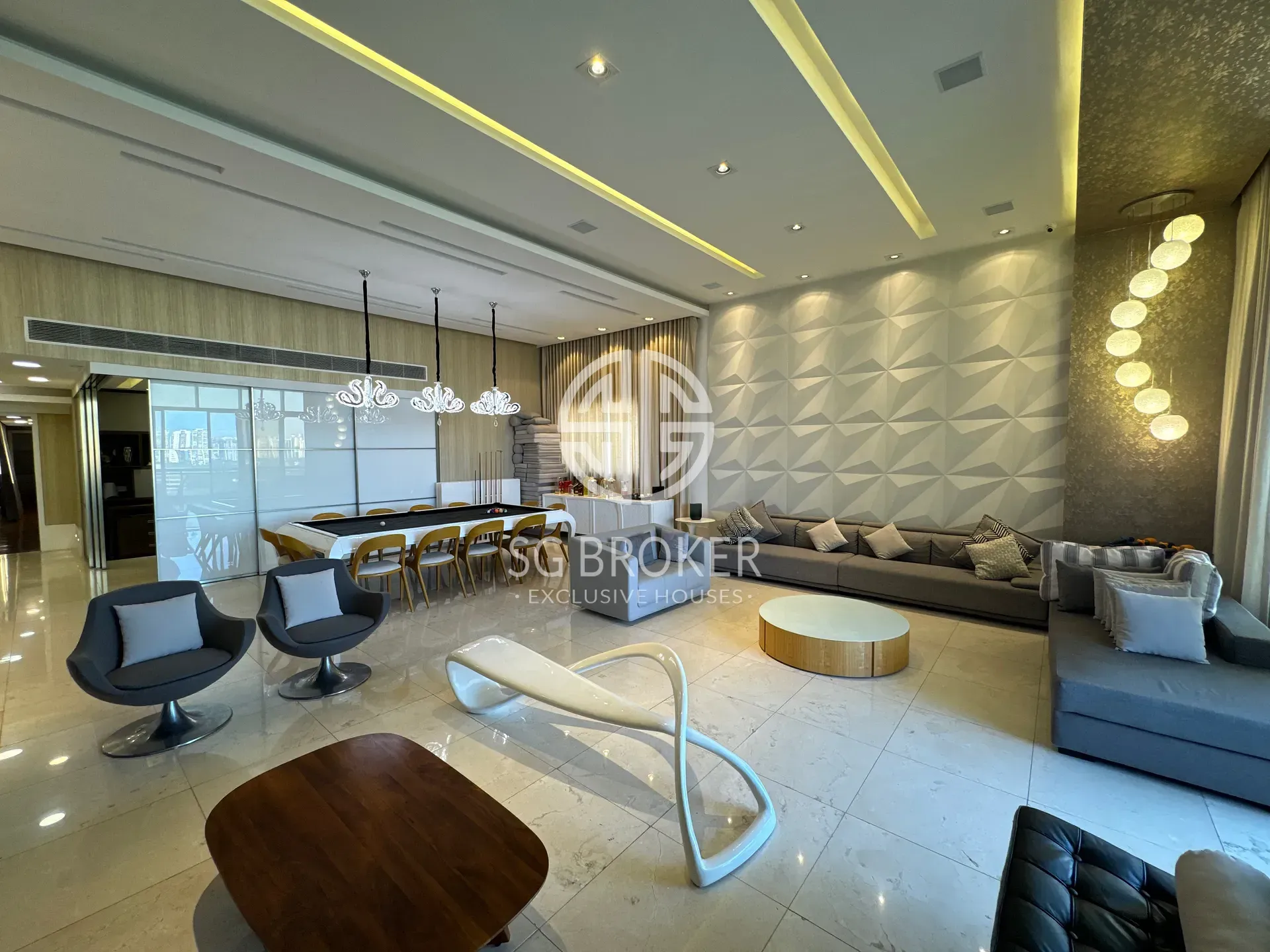 Furnished apartment with open-plan kitchen and 4 bedrooms — photo 4