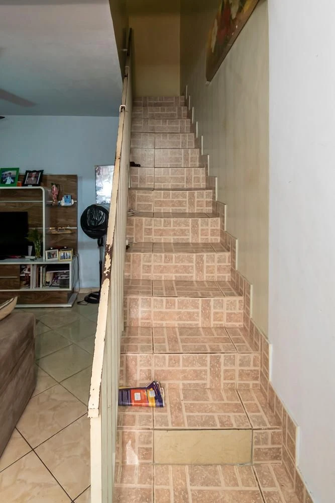 Furnished house with 5 bedrooms and a balcony — photo 17