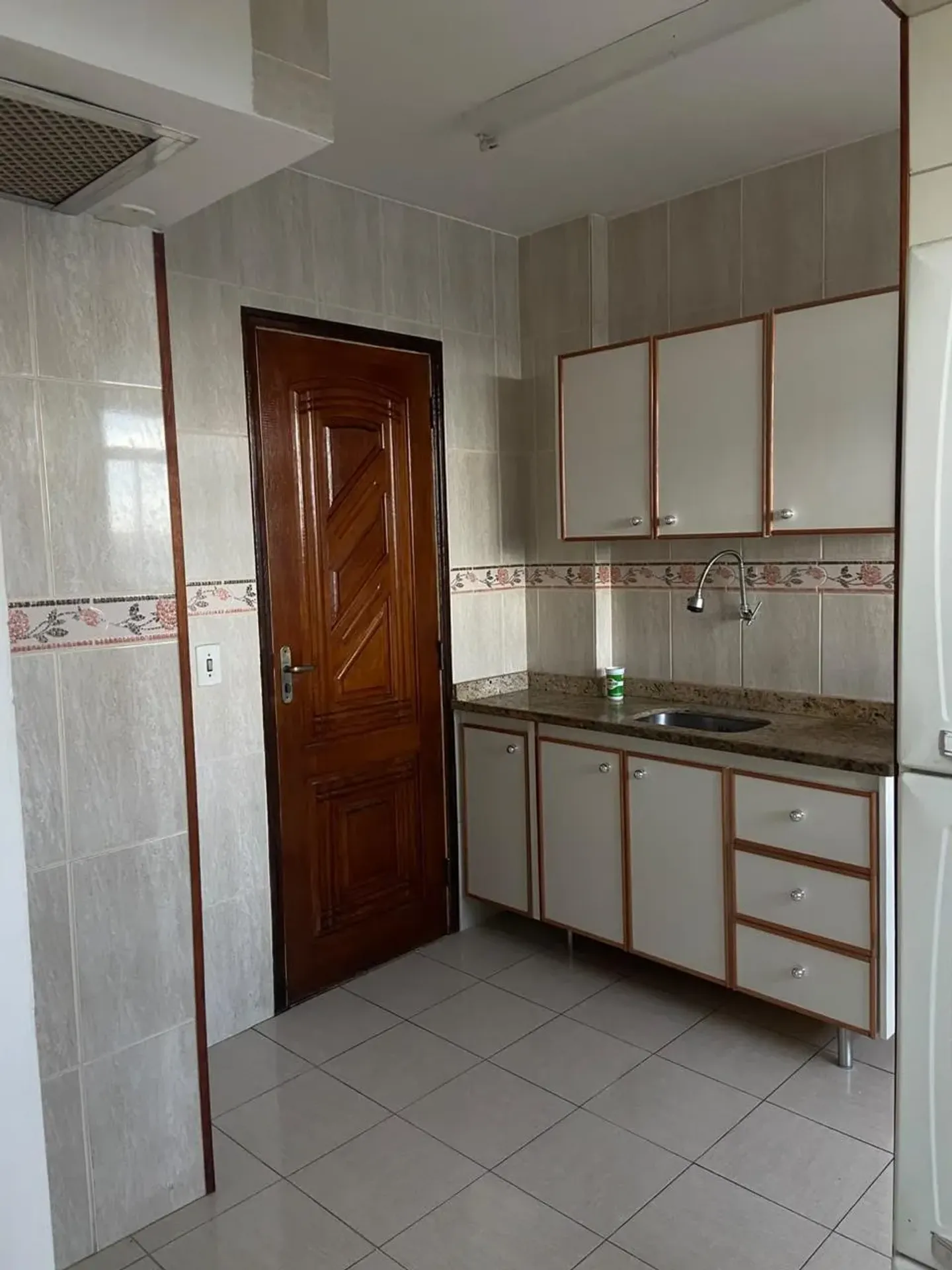 2-bedroom apartment with 2 bathrooms, 70 m² — photo 2