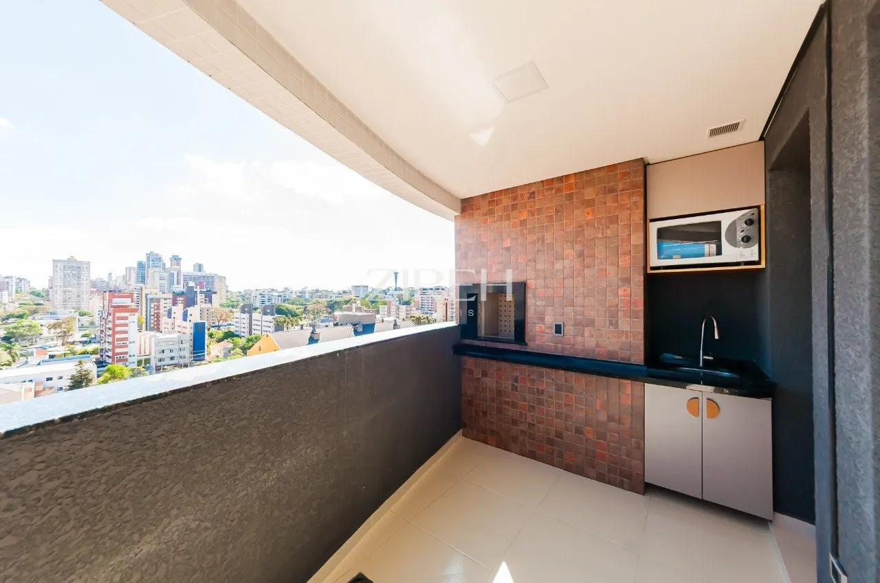 3-bedroom apartment in a building with a gym — photo 12