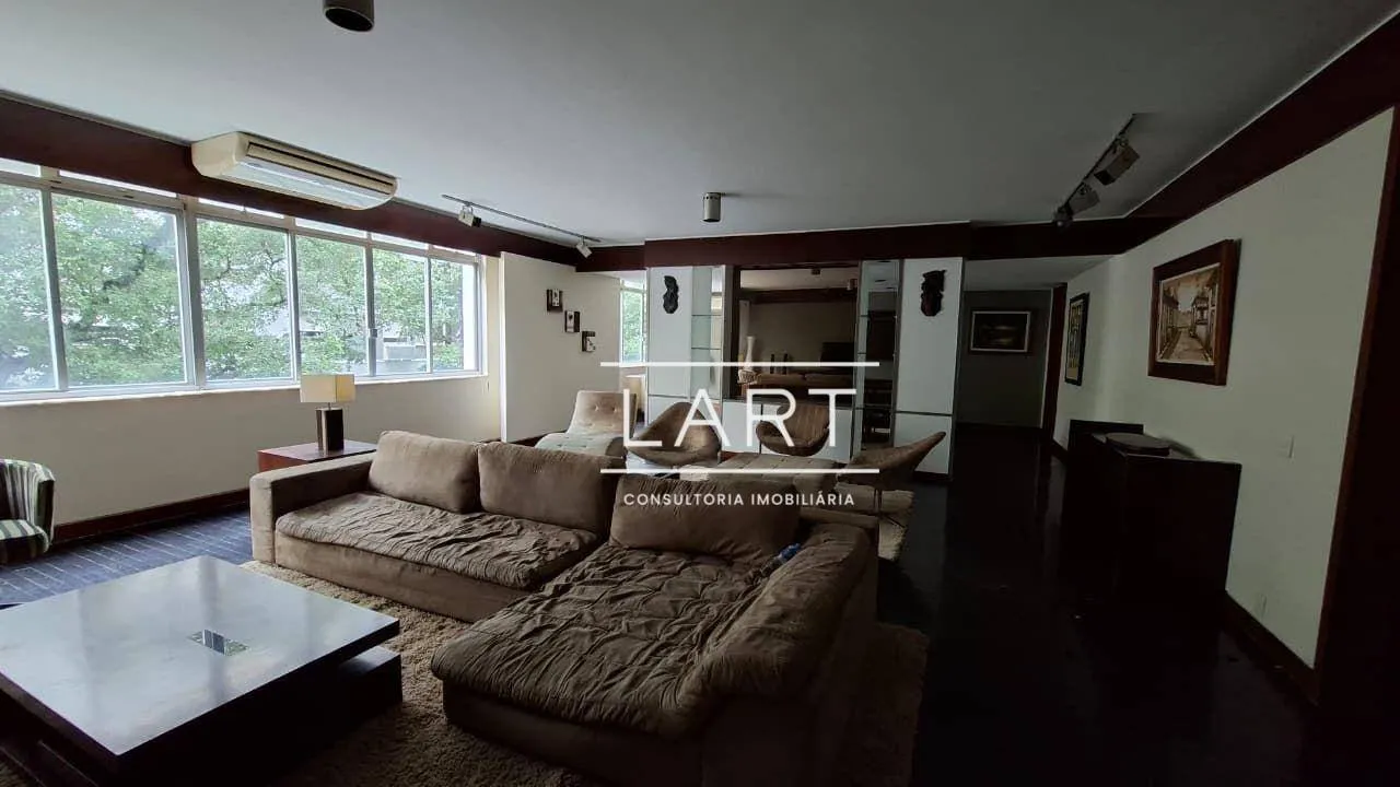 Rental apartment with 4 bedrooms and 280 m² — photo 8