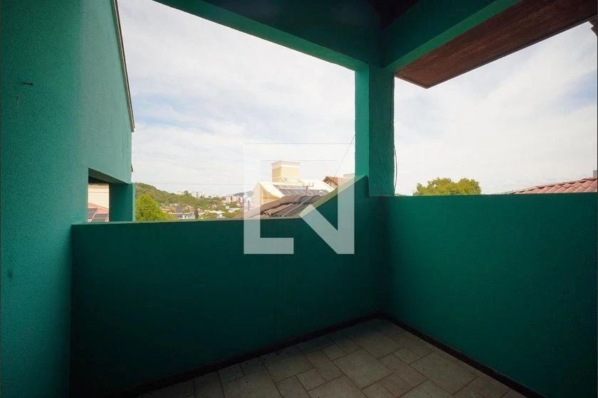 Панорамные окна и 7 спален: дом 700 м² — photo 42
