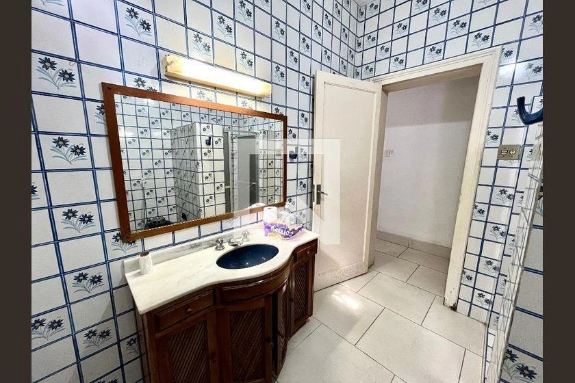Furnished house, 9900 m², with a washing machine — photo 31