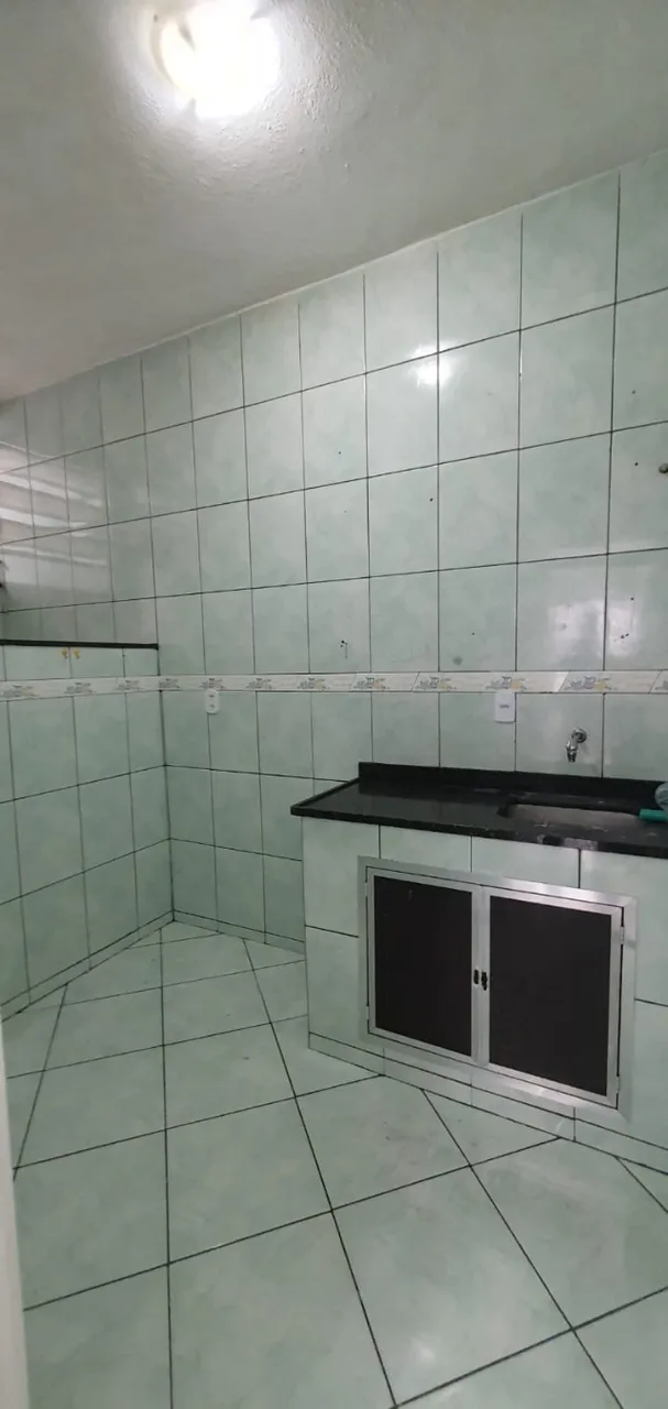 Casa térrea sem vaga com 1 quarto e 1 banheiro