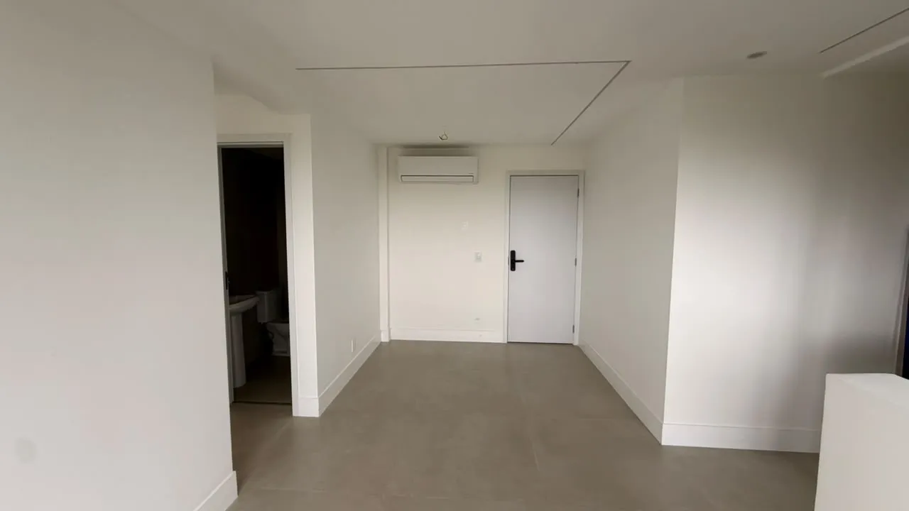 Apartamento com janelas do piso ao teto, Camorim — photo 13