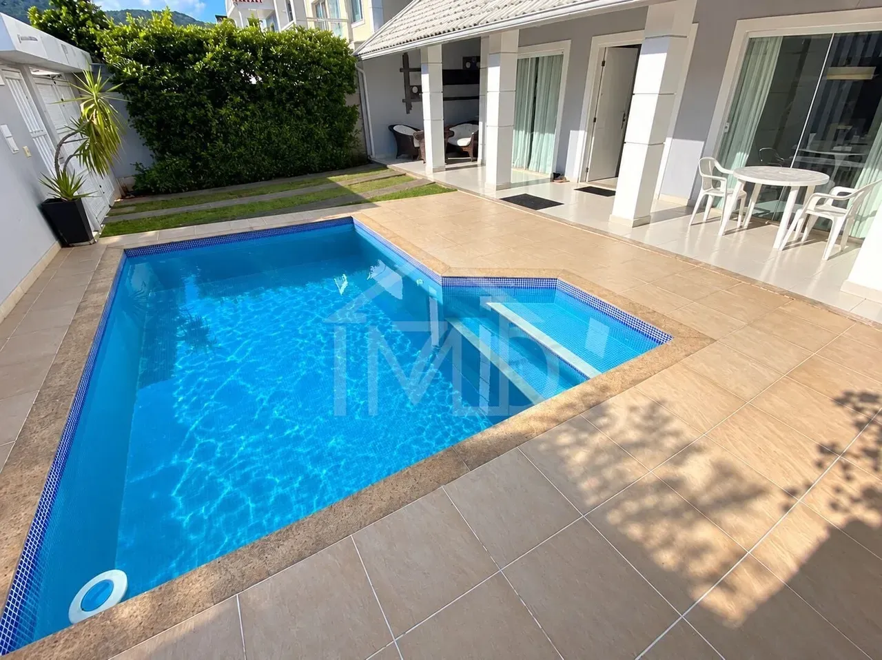 Furnished house, 530 m², with a jacuzzi — photo 11
