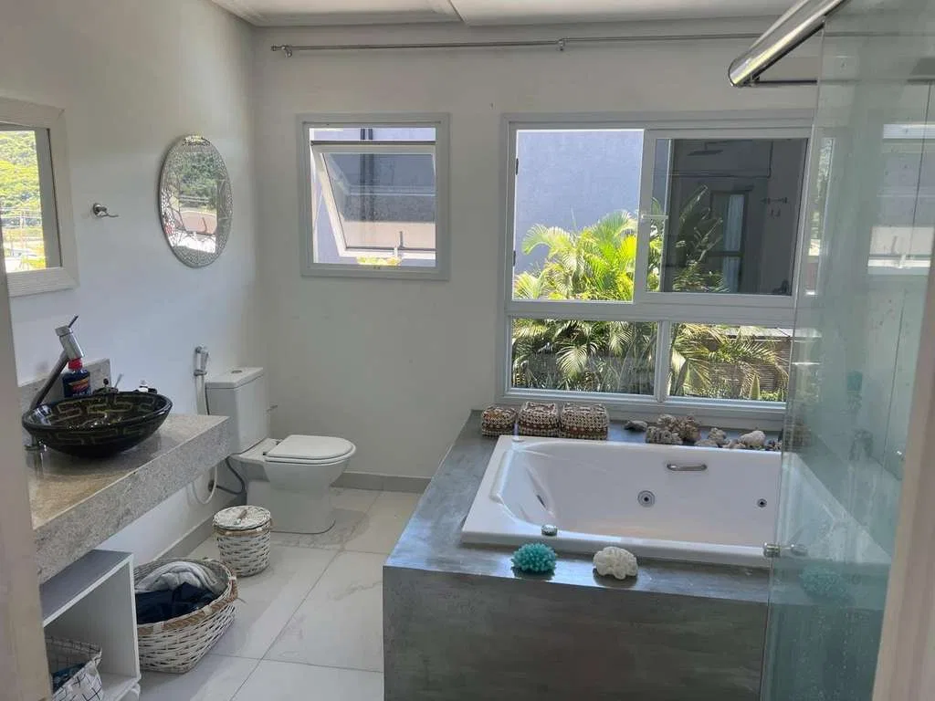 Furnished house, 360 m², with a mountain view — photo 17