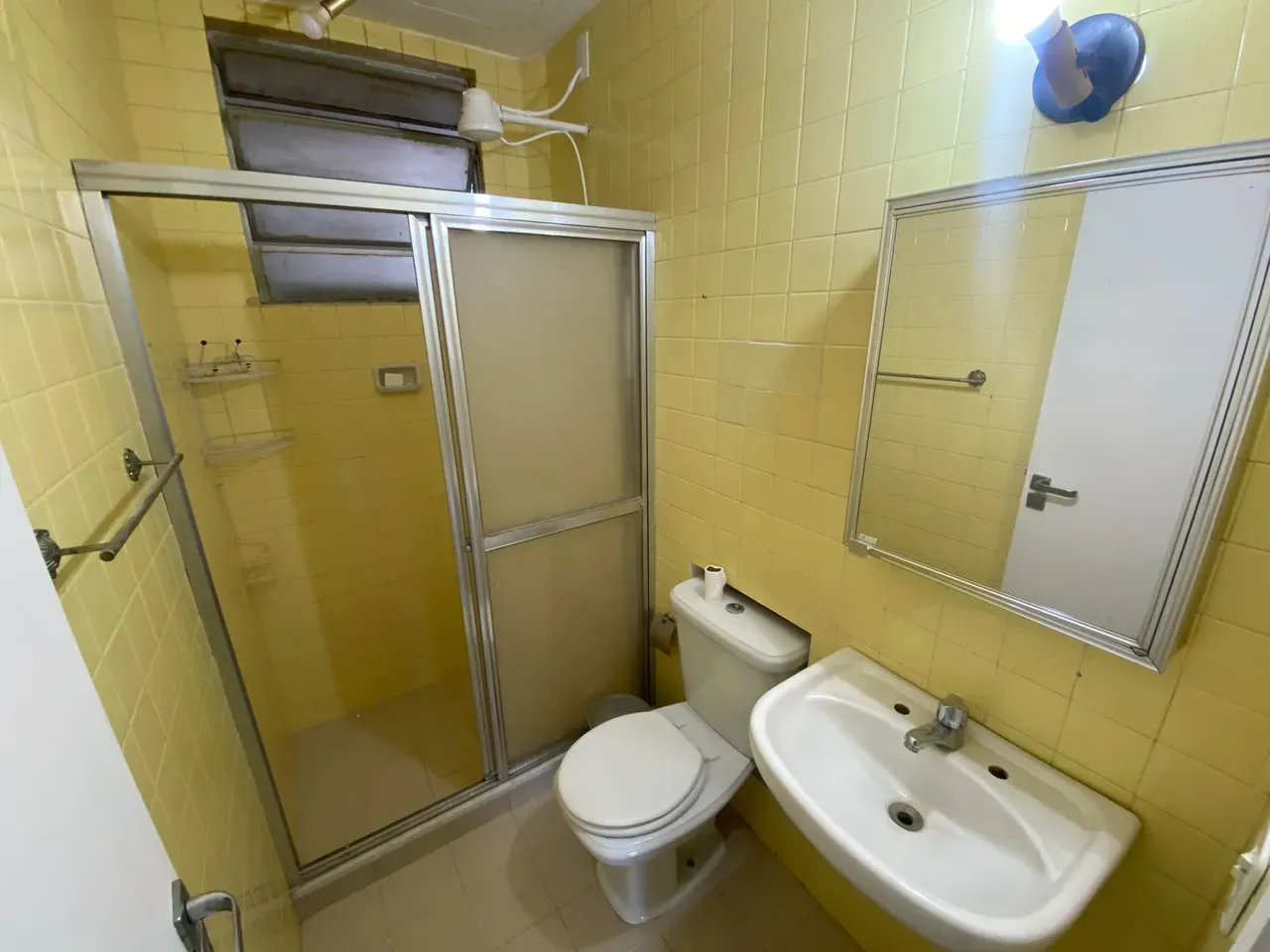 2-bedroom apartment with a mountain view in Rio de Janeiro — photo 19