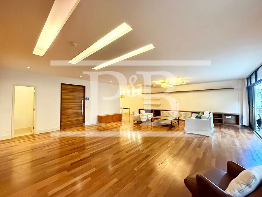 3-bedroom apartment with 261 m² and 2 bathrooms — photo 13