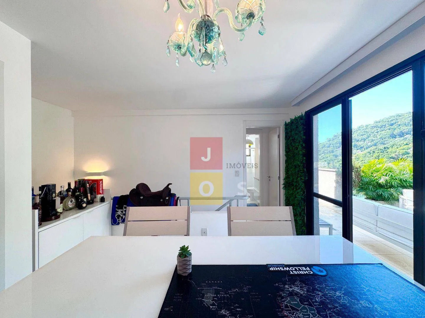 160 m² penthouse with 3 bedrooms and 2 en-suites — photo 60