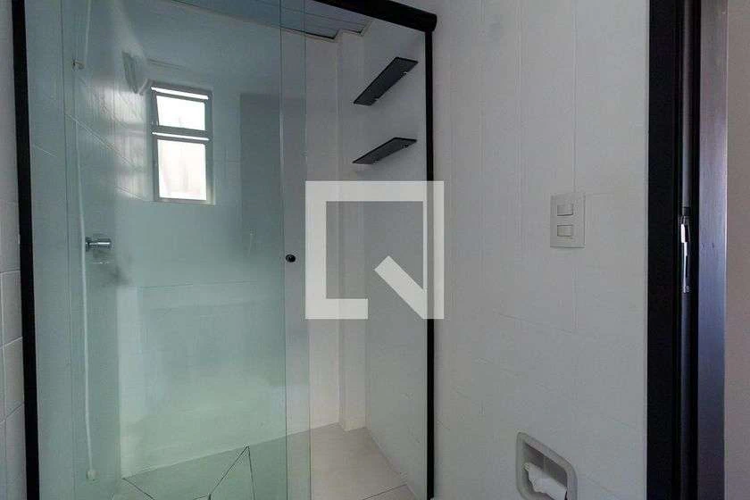 Unfurnished apartment with 3 bedrooms and 1 parking space — photo 23
