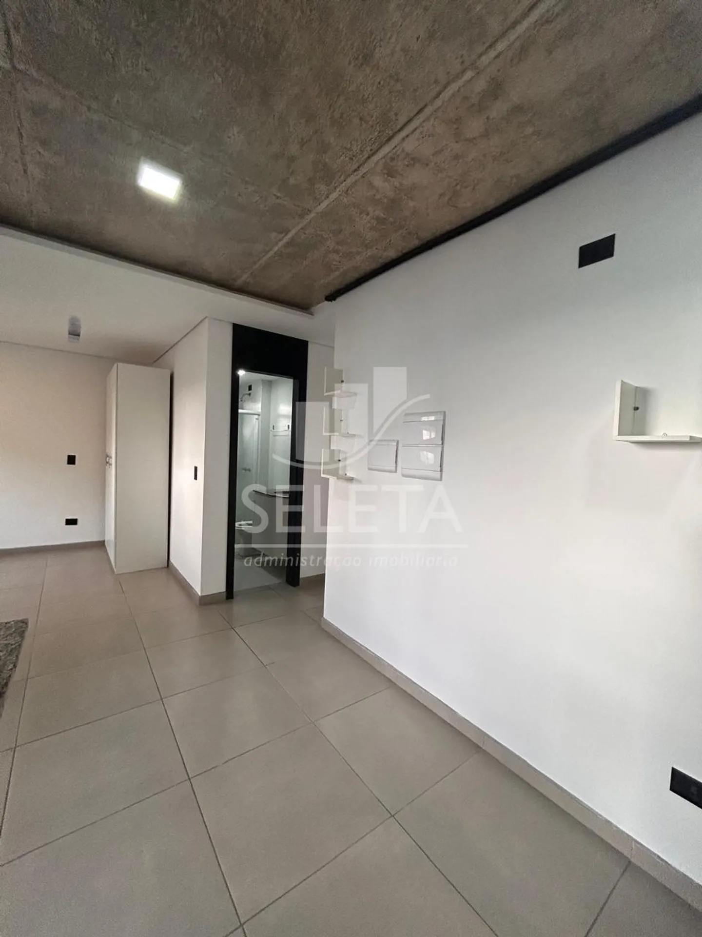 Облаштований студіо 35 м² з 1 спальнею та балконом — photo 6