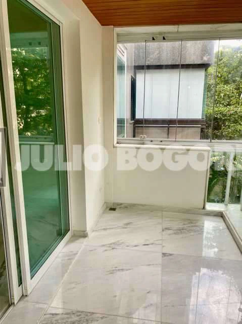 280 m² duplex penthouse with 3 en-suite bedrooms — photo 21