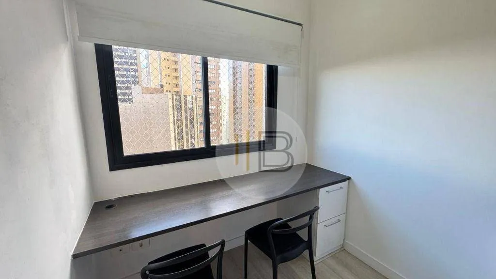 Furnished 1-bedroom apartment with private BBQ area — photo 4
