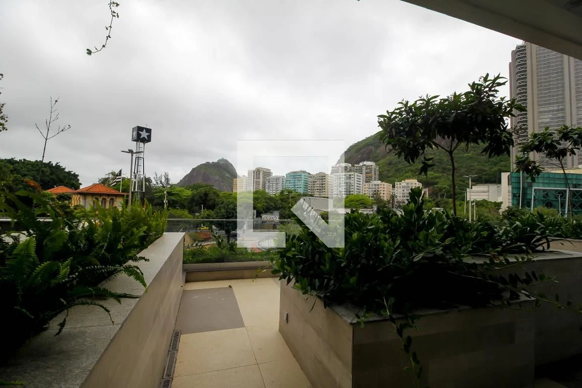 Unfurnished apartment with 2 bedrooms, 1 en-suite — photo 15
