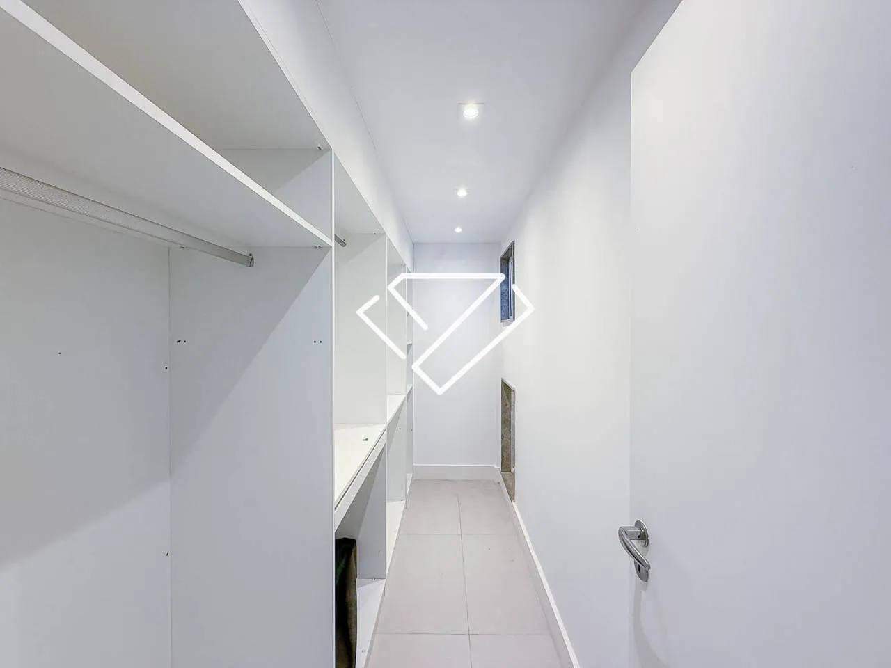 Water view in a 3-bedroom apartment, 660 m² — photo 42