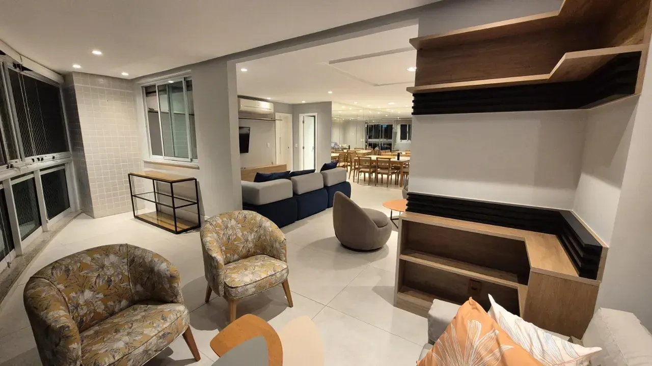 Apartment with 3 bedrooms and modern open-plan kitchen — photo 10