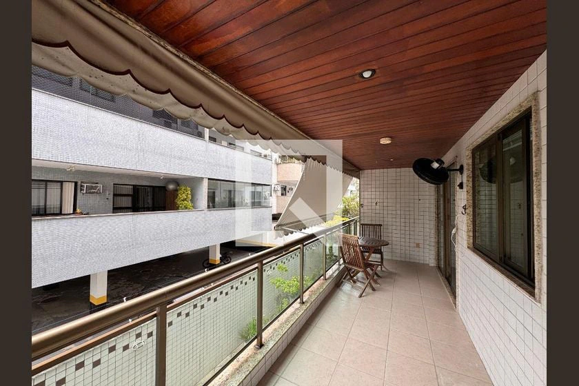 Floor-to-ceiling windows in a 3-bedroom apartment, 90 m² — photo 26