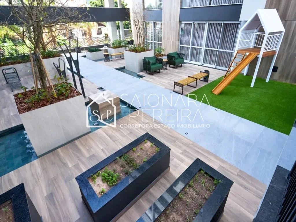 79 m² apartment with 2 bedrooms and a balcony