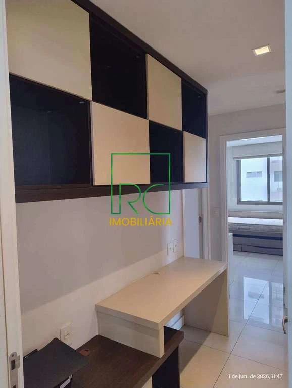 234 m² unfurnished apartment with 4 en-suite bedrooms — photo 24