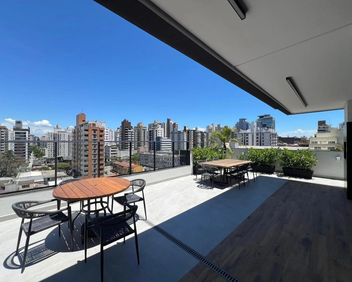 One-bedroom apartment with a grill on the balcony — photo 4