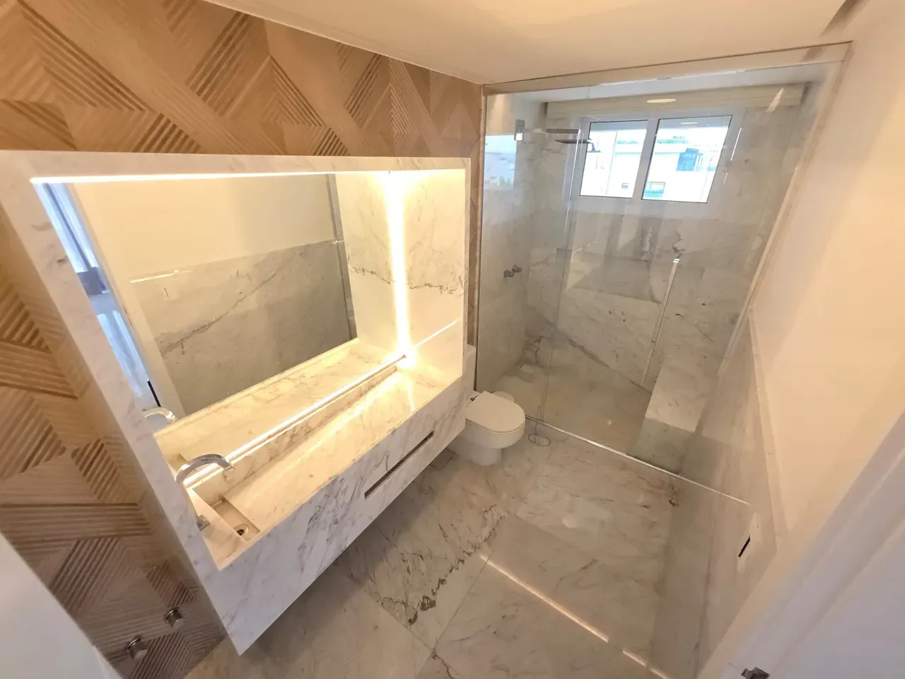 Casa em condomínio com 5 quartos e 5 banheiros — photo 32