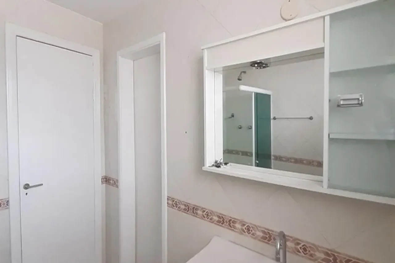 Triplex with 477 m², 5 bedrooms and 5 parking spaces — photo 6
