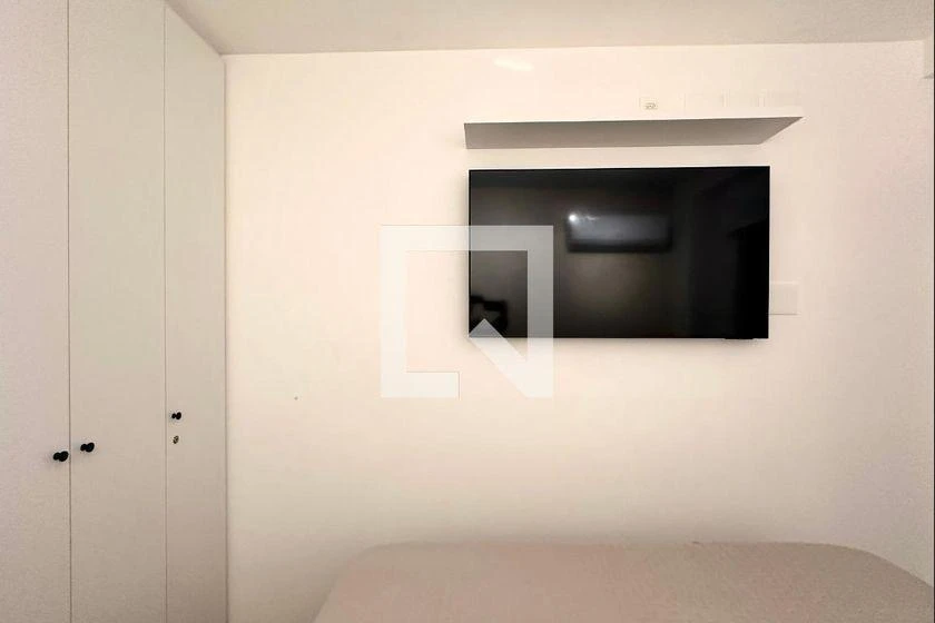 Furnished apartment, 42 m², with a home office — photo 40