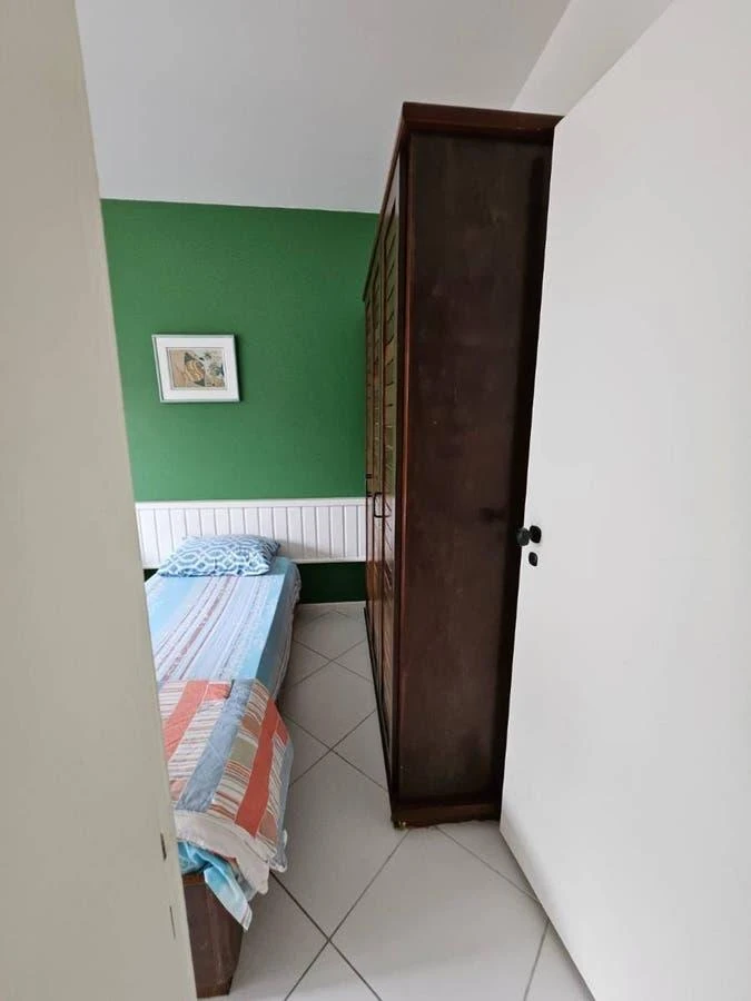 Furnished apartment, 84 m², with a glass-enclosed balcony — photo 8
