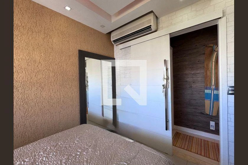 Furnished 3-bedroom apartment with 200 m² — photo 38