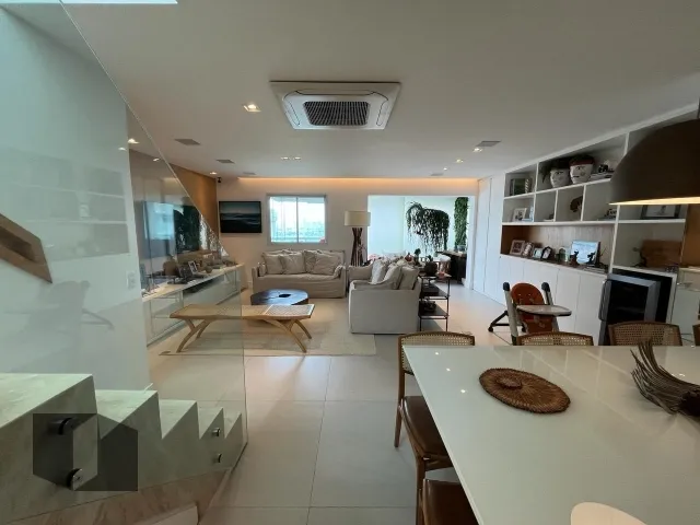 Furnished apartment with 3 bedrooms and 4 bathrooms — photo 14